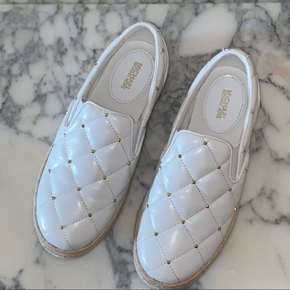 Michael Kors Libby Slip-On Shoes White Quilted w/ Gold Studs Size 5.5 M - LS20K